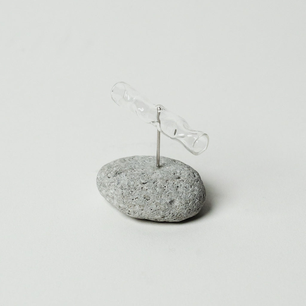 A Mobile Swaying with the Wind, Yuragi (S) — Shida Manami